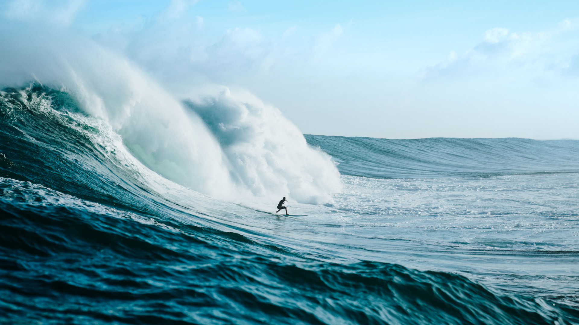 Lastmanagement bezeichnet die gezielte Steuerung elektrischer Verbraucher, um Strom-Lastspitzen zu vermeiden und den Energieverbrauch zu optimieren